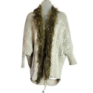 Northern Angel | Womens Cream Cable Knit Faux Fur Trim Cardigan | Medium